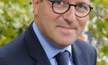 Martin Hirsch ne supporte plus les complotistes … Surtout Didier Raoult !